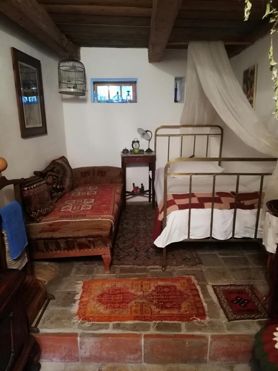 Rozmaringos Udvarhaz Dunafoldvar Exterior foto