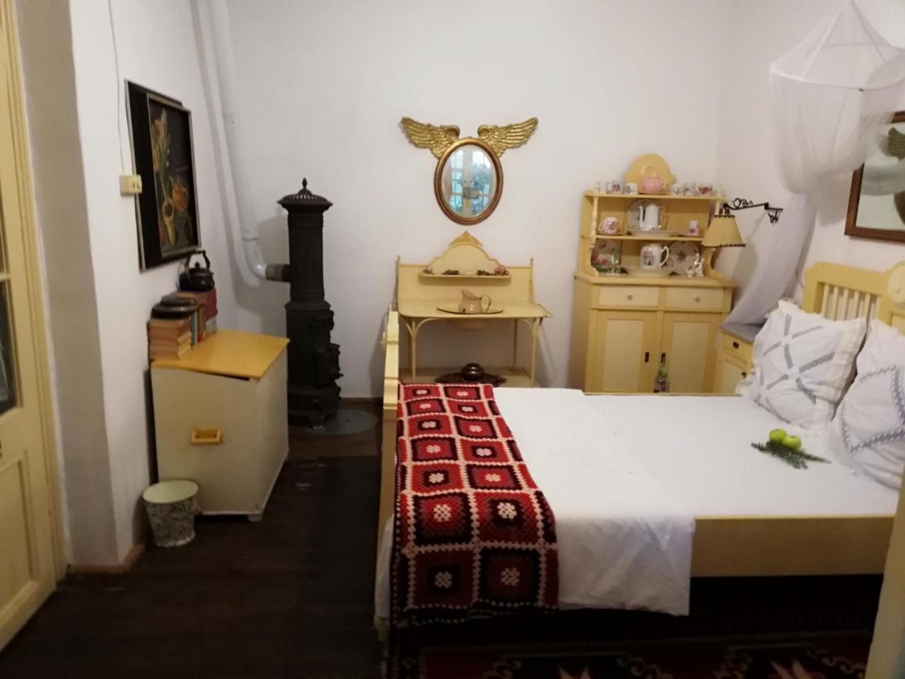 Rozmaringos Udvarhaz Dunafoldvar Exterior foto