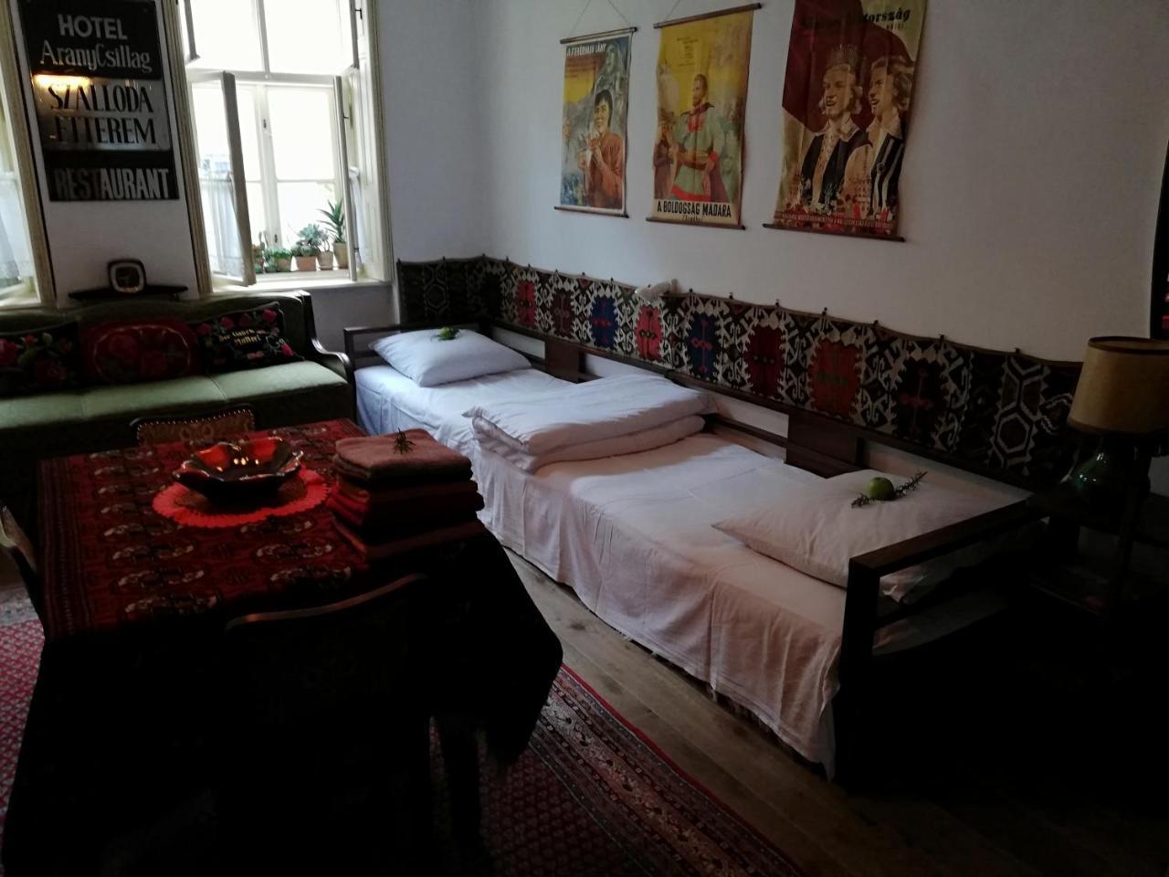 Rozmaringos Udvarhaz Dunafoldvar Exterior foto