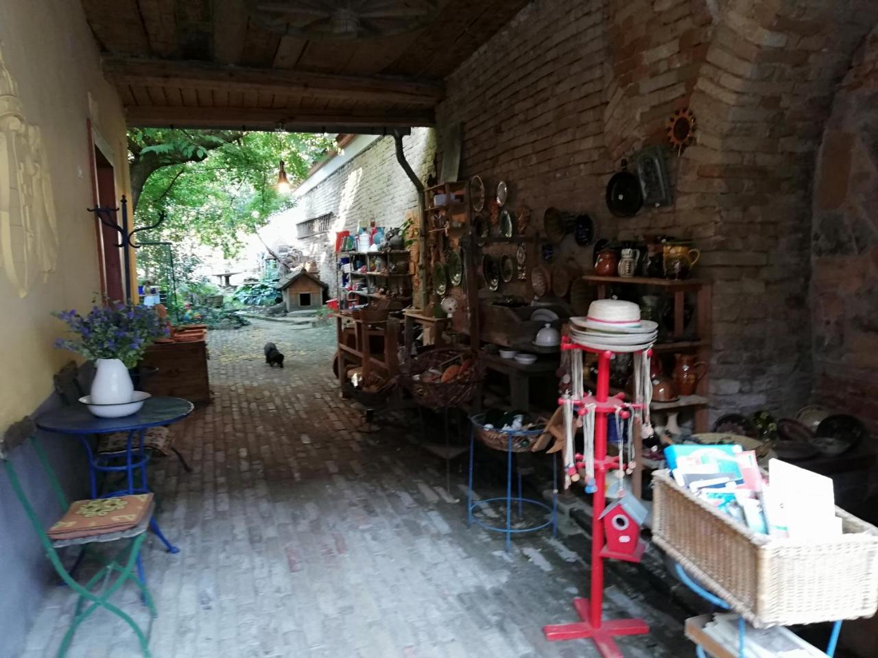 Rozmaringos Udvarhaz Dunafoldvar Exterior foto